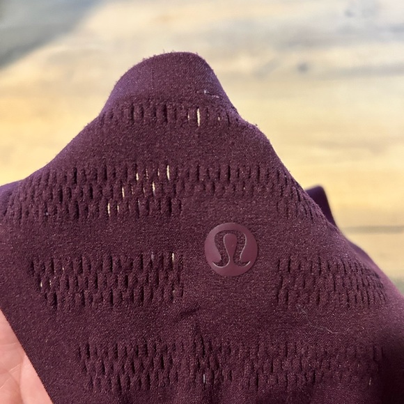 Lululemon High neck tank top - Picture 4 of 4